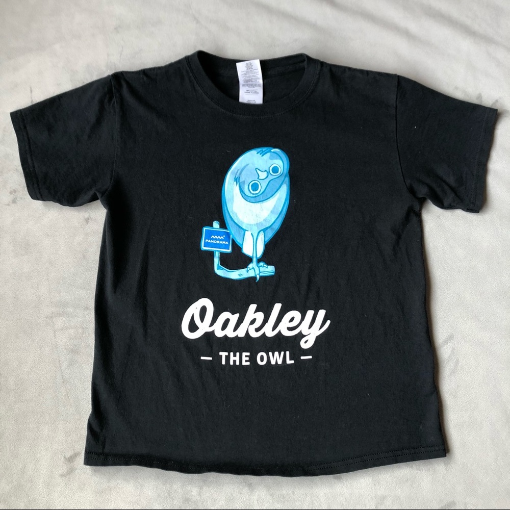 Oakley the Owl ~ Youth Size Medium ~ Black Tee